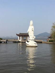 动物百科全书_4210读后感作文500字以上_斗智斗勇的意思　杜甫诗三首ppt